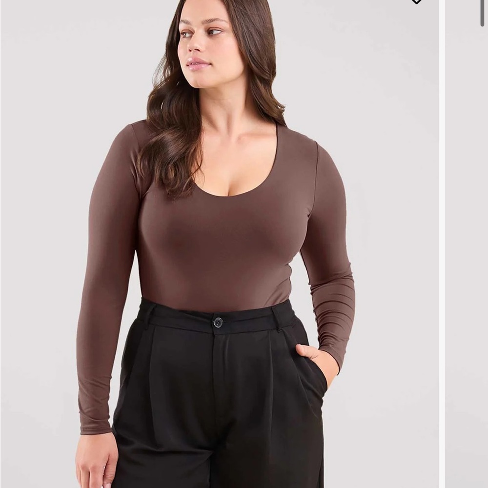 Long Sleeve Scoop Neck Bodysuit - Coffee